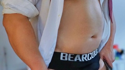 옷 좀 입어 볼까?